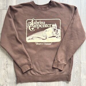 Short n’ Sweet Tour brown Crewneck